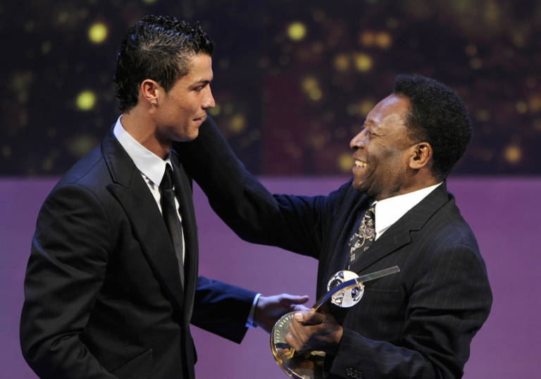 Cristiano Ronaldo ultrapassa Pelé e fica perto do líder Josef Bican