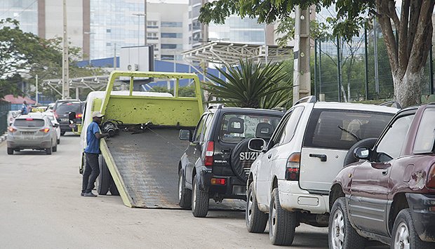 Fiscalização das administrações vai deixar de remover viaturas