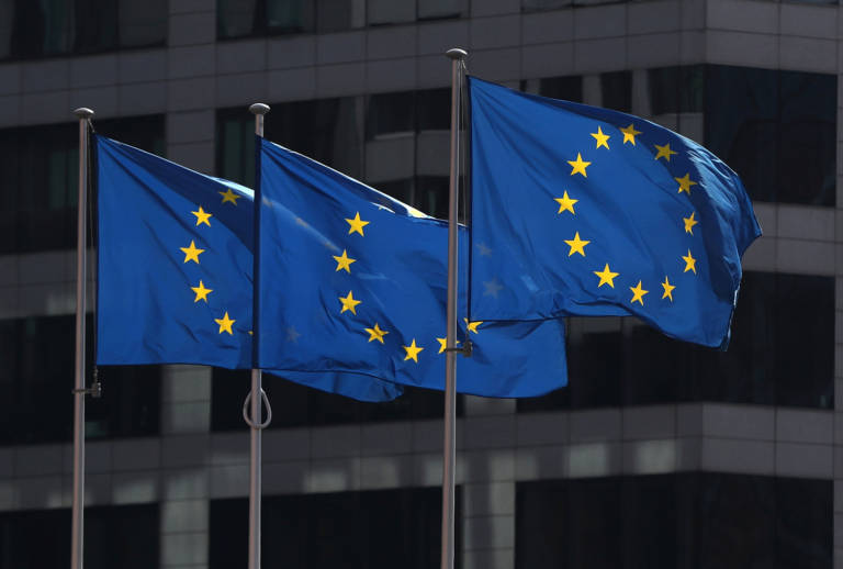 UE financia projectos de redução da pobreza