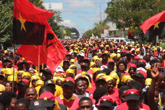 Cabo eleitoral do MPLA abafa ‘maninhos’ no Dirico