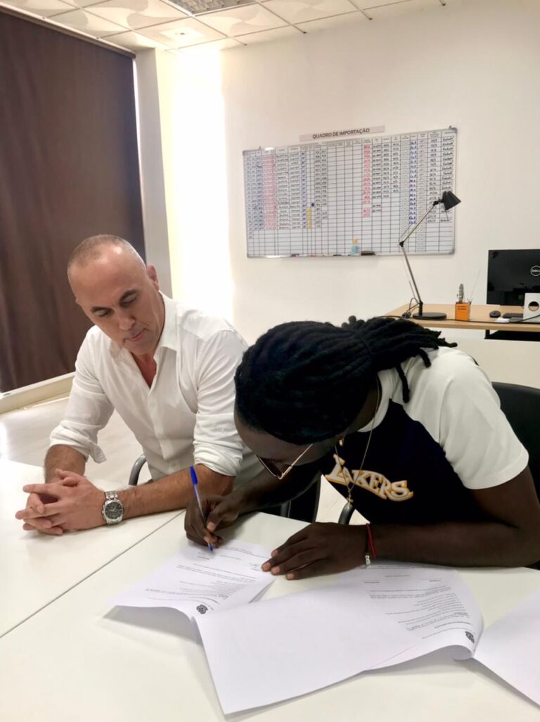 Paulelson é o novo rosto da Seaside Angola