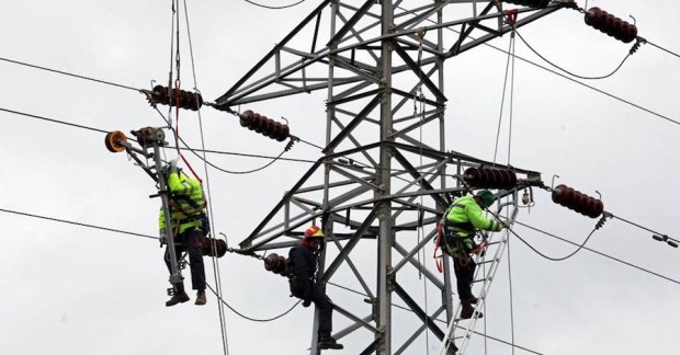 Electricidade comprometida devido a vandalização de torres de alta tensão