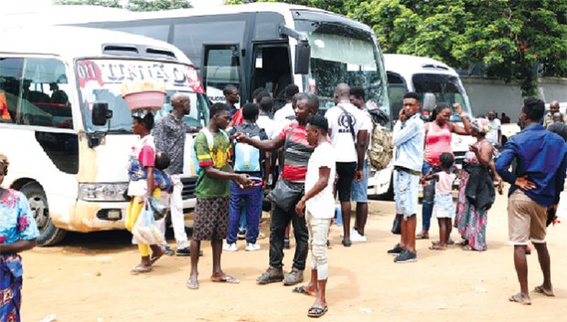 Vendedores do parque do “Ti Show” em Viana clamam por ajuda do Governador de Luanda