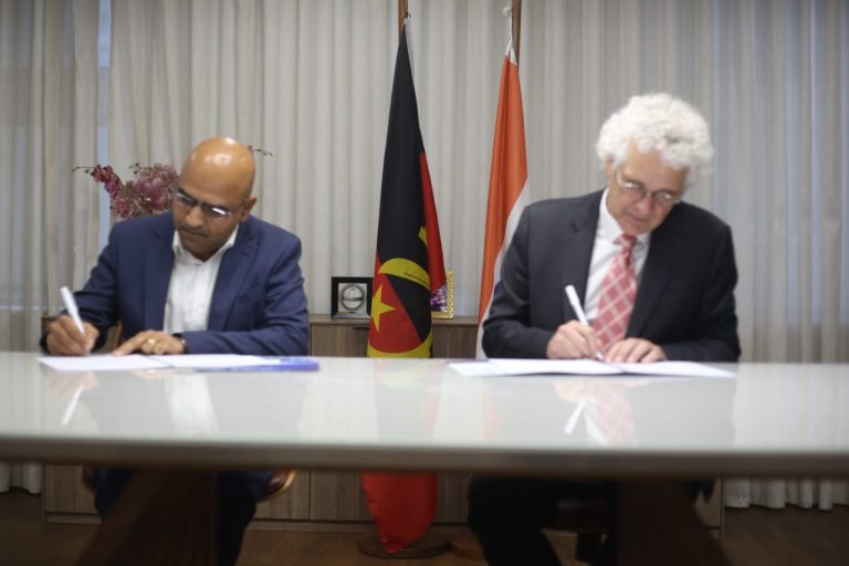 Primeira produtora de fertilizantes em Angola: Minbos e Fertífrica ractificam acordos