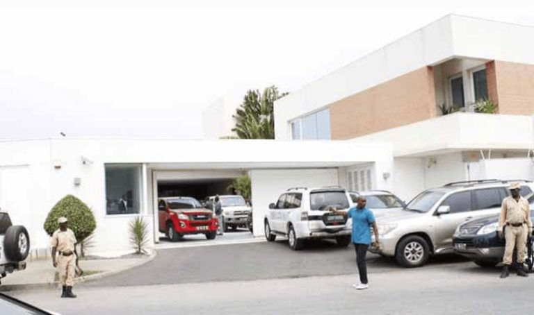 PR contra devolução de bens de ex-diretor do INEA