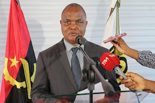 6FF0F170-FAA2-4B19-8A92-7A307A8D6419