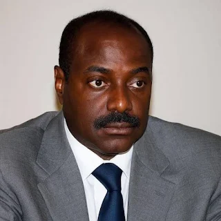 Os negócios de António Van-Dunem: Quem lhe protege?